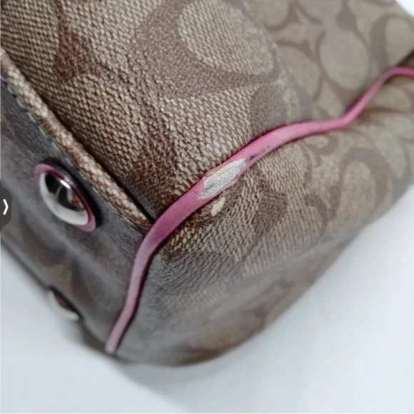 Coach Bag - Picture 2 of 3